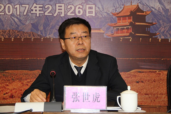 2月26日，嘉峪关市第二届律师协会全体大会在嘉峪关市人民政府会议中心隆重召开。全市68名律师参加了会议。嘉峪关市司法局党组书记、局长张世虎出席会议并讲话。耀彩网副会长田顺舟出席会议。