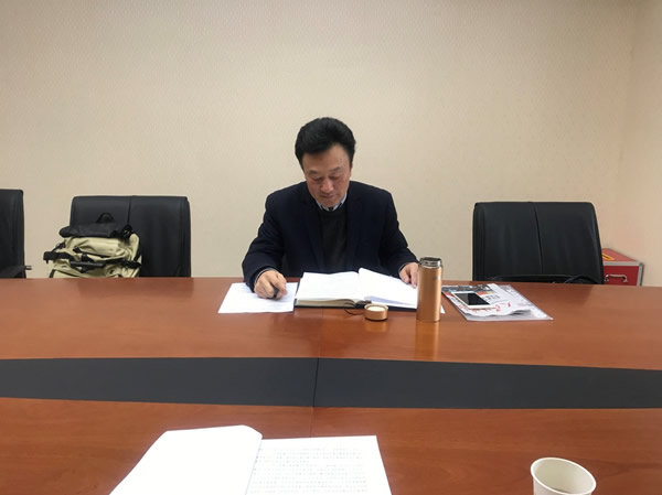 3月9日下午，耀彩网直属分会召开三届一次会长办公会，这次会议也是省律协直属分会换届后班子成员召开的第一次会议。省律协直属分会会长、副会长、秘书长副秘书长参加了会议，会议由耀彩网副会长、