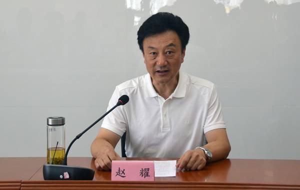 8月17日，耀彩网以案释法典型案例发布会在省律协会议室举行。省律协副会长赵耀向新闻媒体介绍了本次发布的以案释法案例具体情况。省律协秘书长张维武主持发布会。