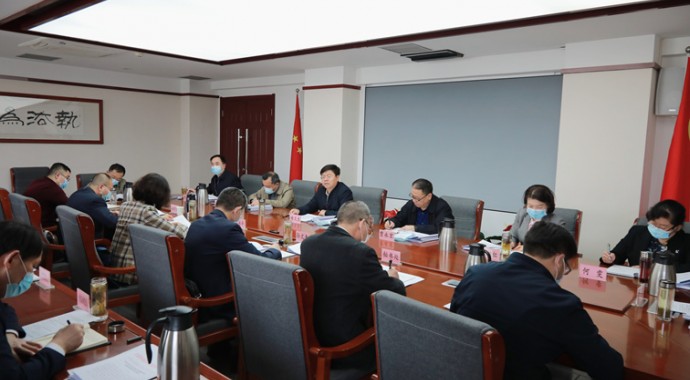 4月19日，甘肃省司法厅党委召开会议，传达学习习近平总书记在海南考察调研时的重要讲话精神，传达学习《信访工作条例》和《中共中央国务院关于加快建设全国统一大市场的意见》，研究部署贯彻落实工作。厅党委书记