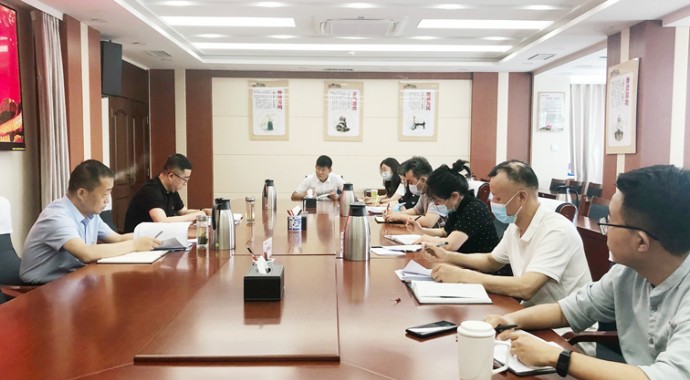 为深入学习贯彻落实省第十四次党代会精神，迅速掀起学习贯彻落实省第十四次党代会的精神热潮，教育引导广大党员铸牢政治忠诚，汲取奋进力量，切实做到知责于心、担责于身、履责于行，确保省党代会精神落地生根、见到